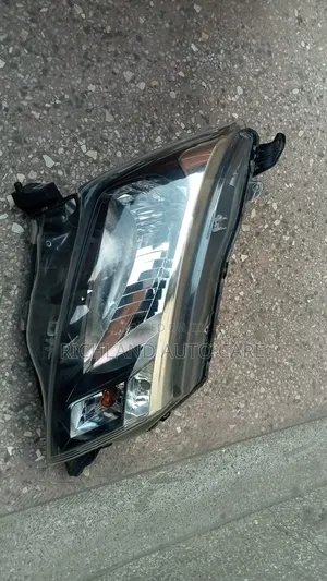 Toyota Tank Headlight Stanley W3919