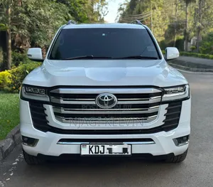 Toyota Land Cruiser 4.6 V8 ZX 2015 White