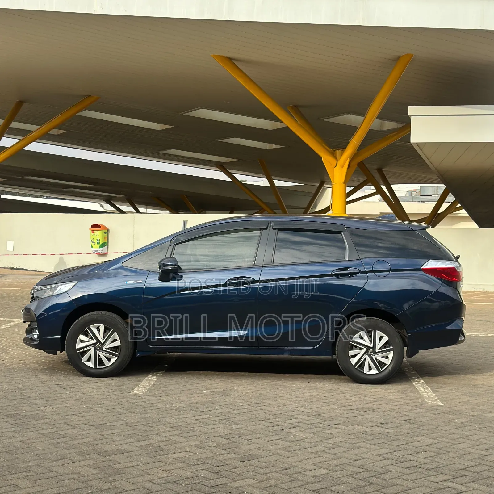Honda Fit Shuttle 2018 Blue