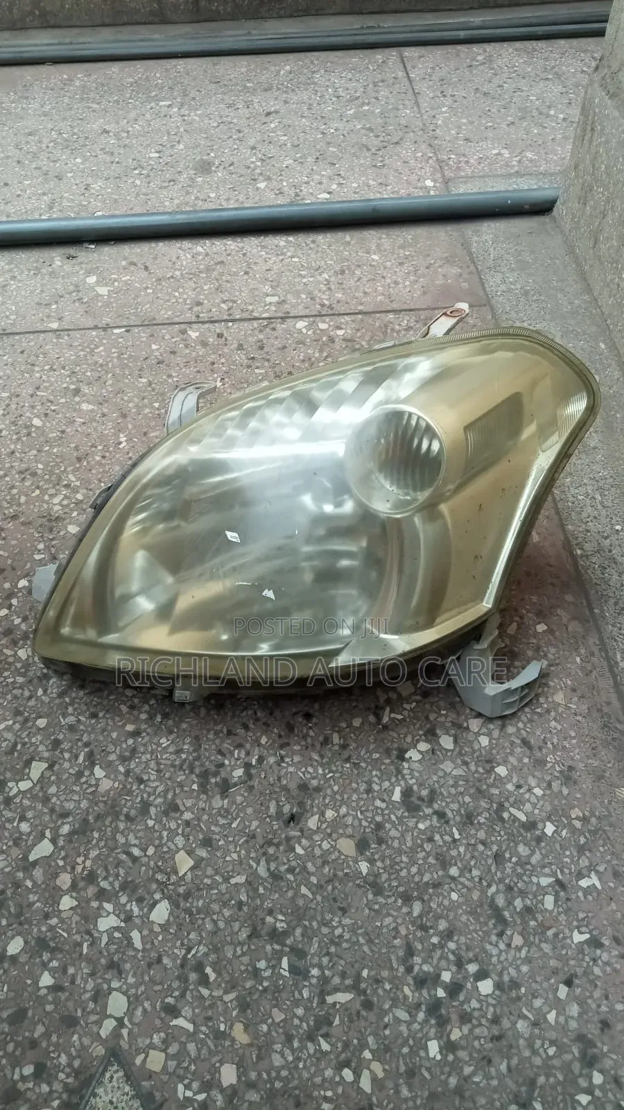 Headlights Toyota Raum