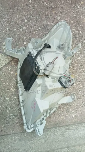Headlights Toyota Raum