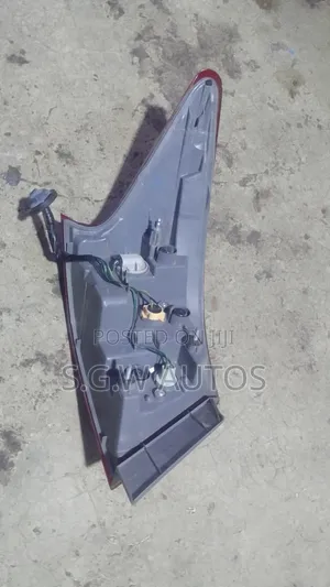 Nissan Sylphy B17 Taillight