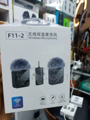 F11-2 Wireless Clip Mic Kit for Vlogging Interviews Streaming