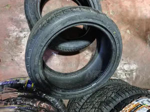 265/35r18 Centara