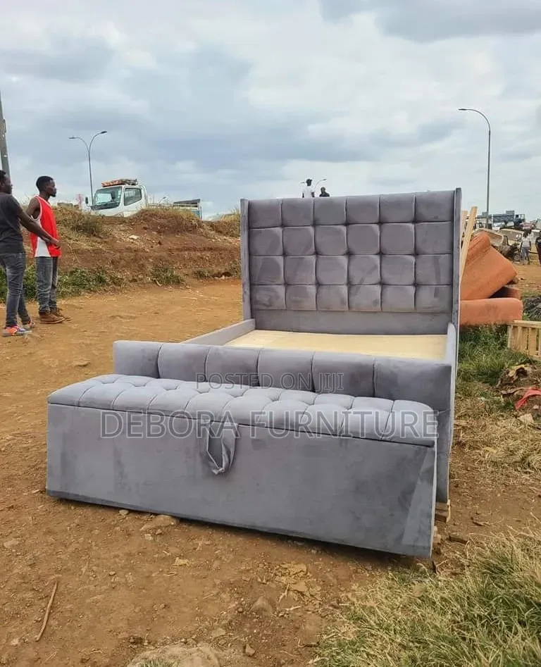 Modern Grey Velvet Tufted Bed With Matching Storage Ottoman