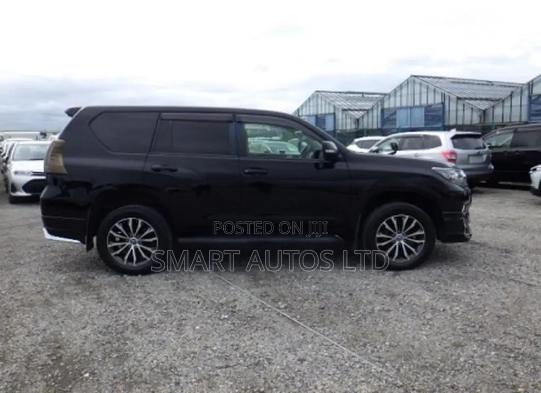 Toyota Land Cruiser Prado 2019 Black
