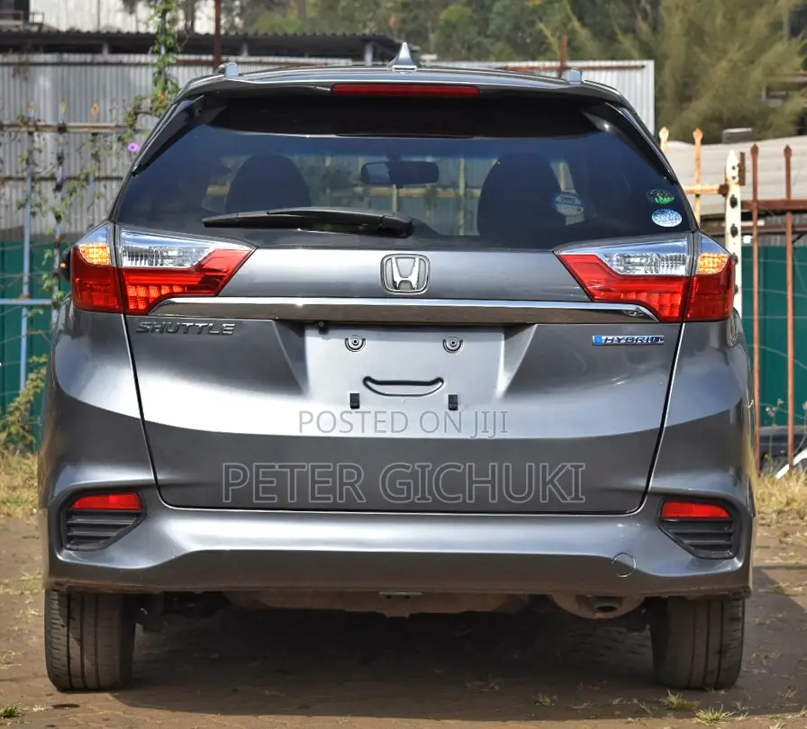 Honda Fit Shuttle 1.5 Hybrid 2WD 2018 Gray