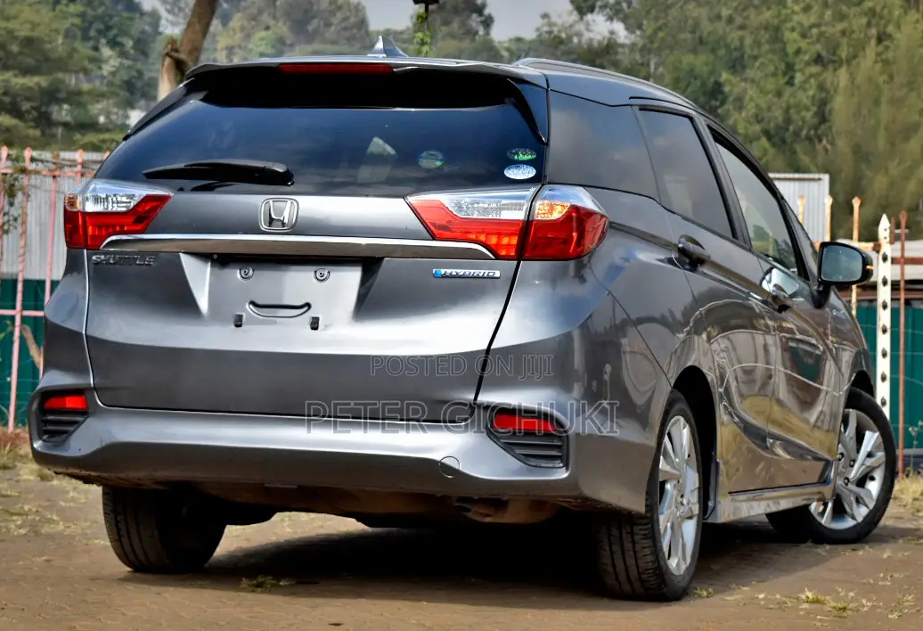 Honda Fit Shuttle 1.5 Hybrid 2WD 2018 Gray