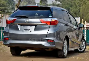 Honda Fit Shuttle 1.5 Hybrid 2WD 2018 Gray