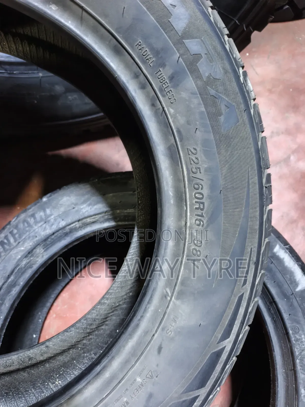 225/60r16 Centara