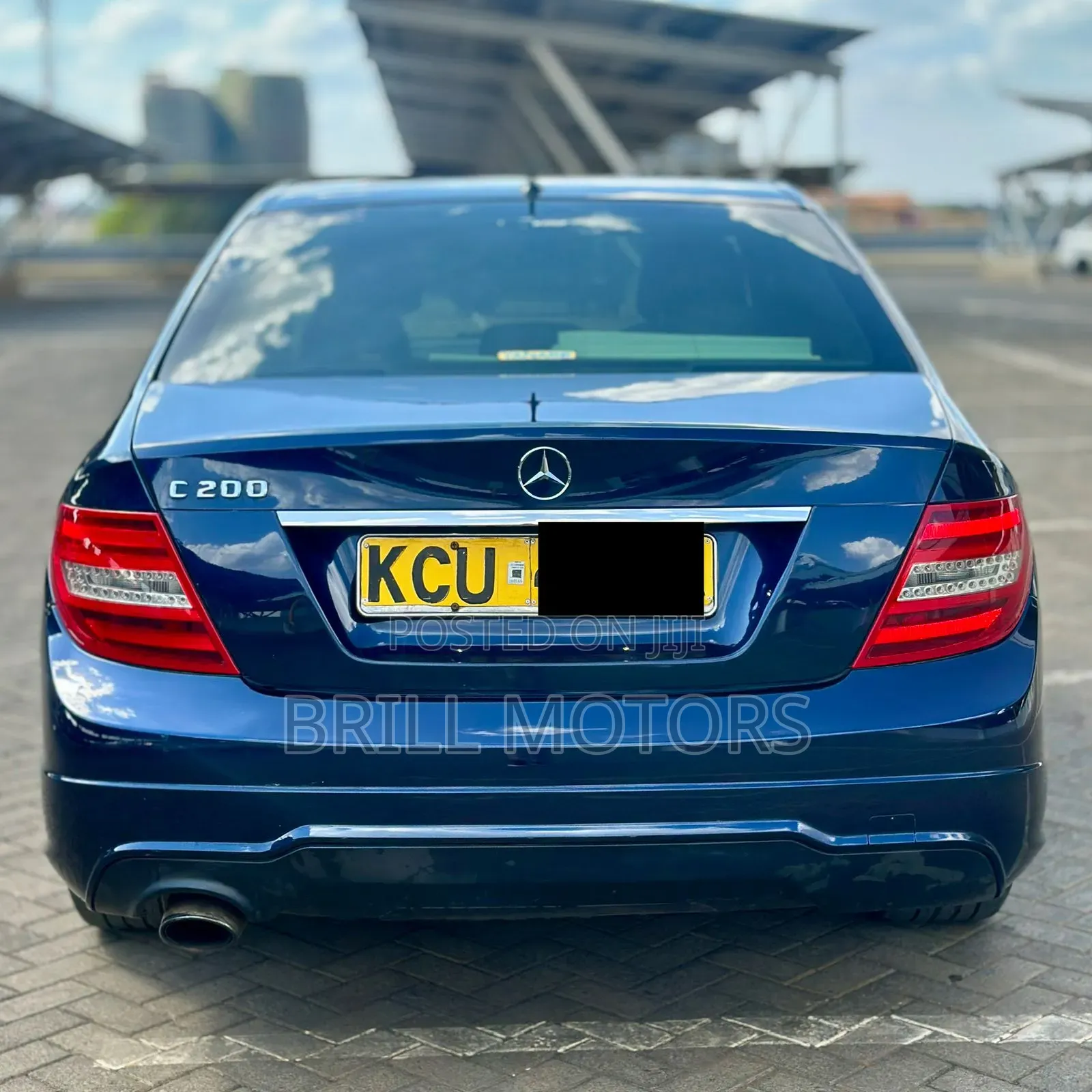 Mercedes-Benz C200 2012 Blue