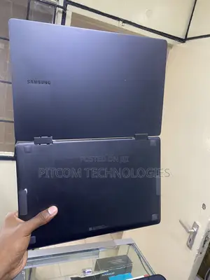 Laptop Samsung Galaxy Book 2 16GB Intel Core i7 SSD 512GB