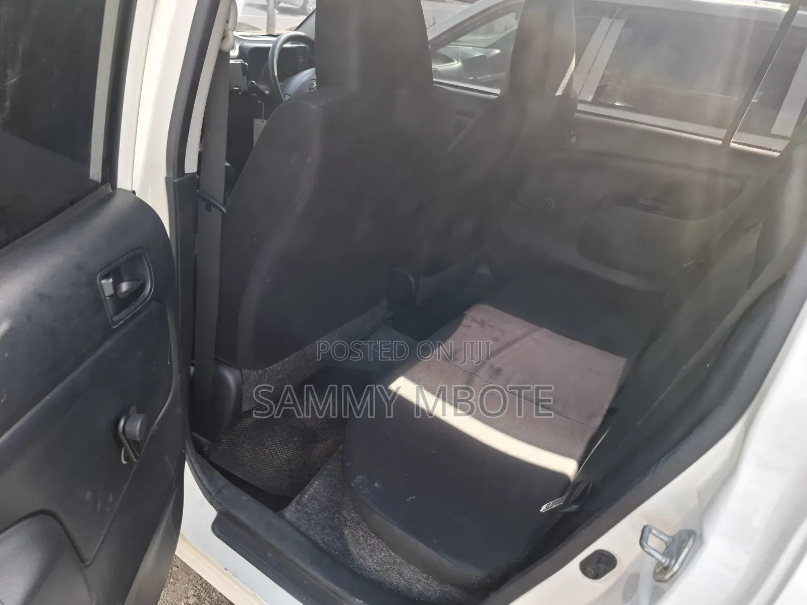 Toyota Probox 1.5 DX 2WD 2019 White