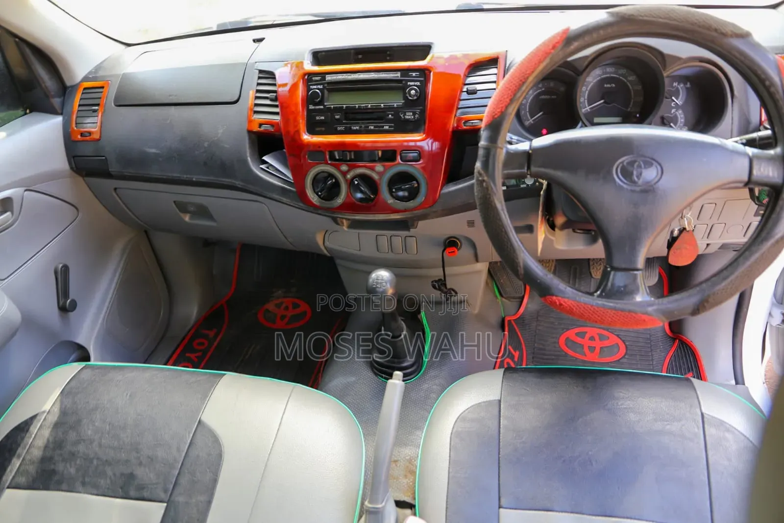 Toyota Hilux 2.5 D-4D SRX 2012 White