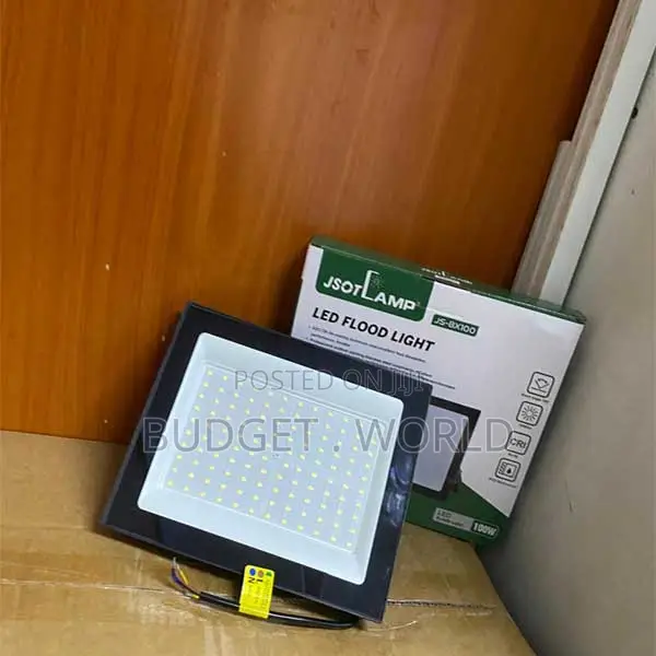 Intelligent Remote Control100WSolar Security Light Dusk to Dawn Sensor