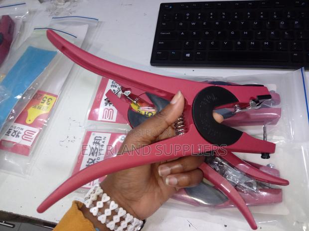 Rugged Ear Tag Applicator - main view