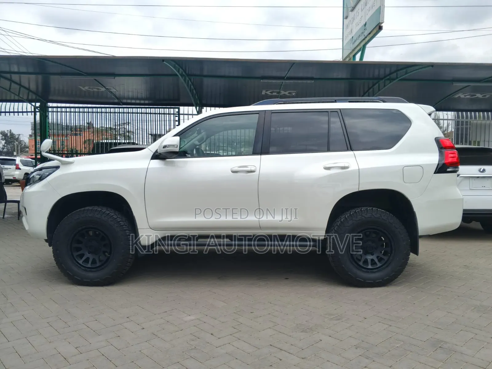 Toyota Land Cruiser Prado 2020 White