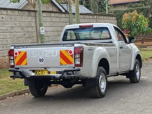 Isuzu D-MAX 2017 Silver
