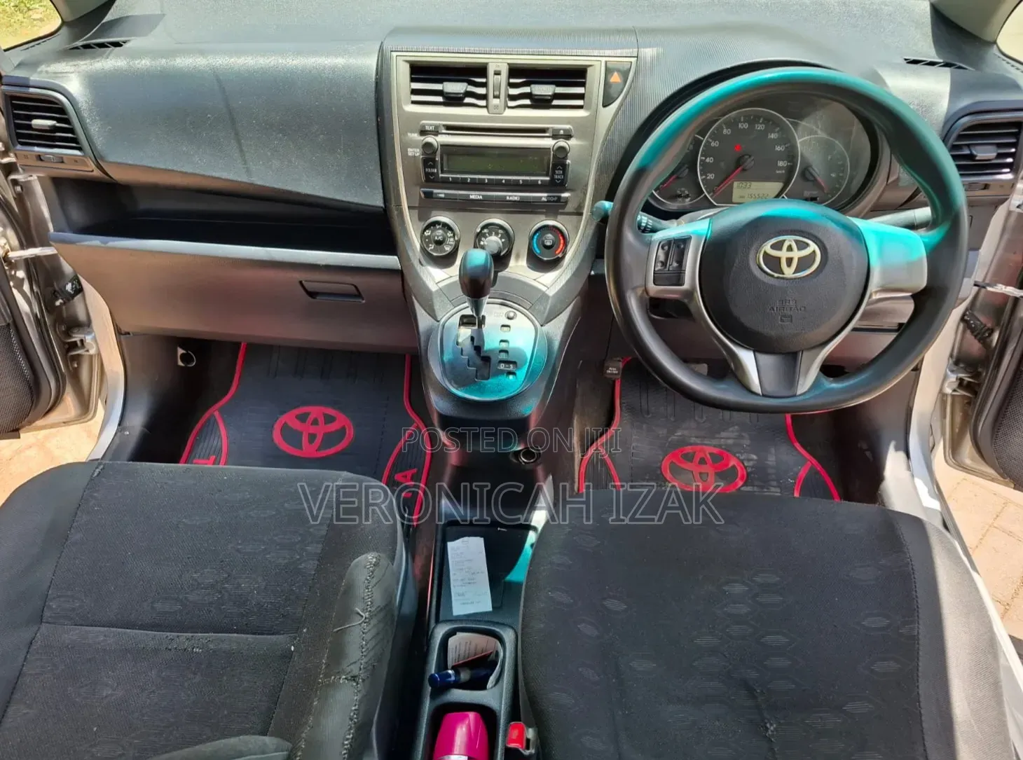 Toyota Ractis 2011 Silver