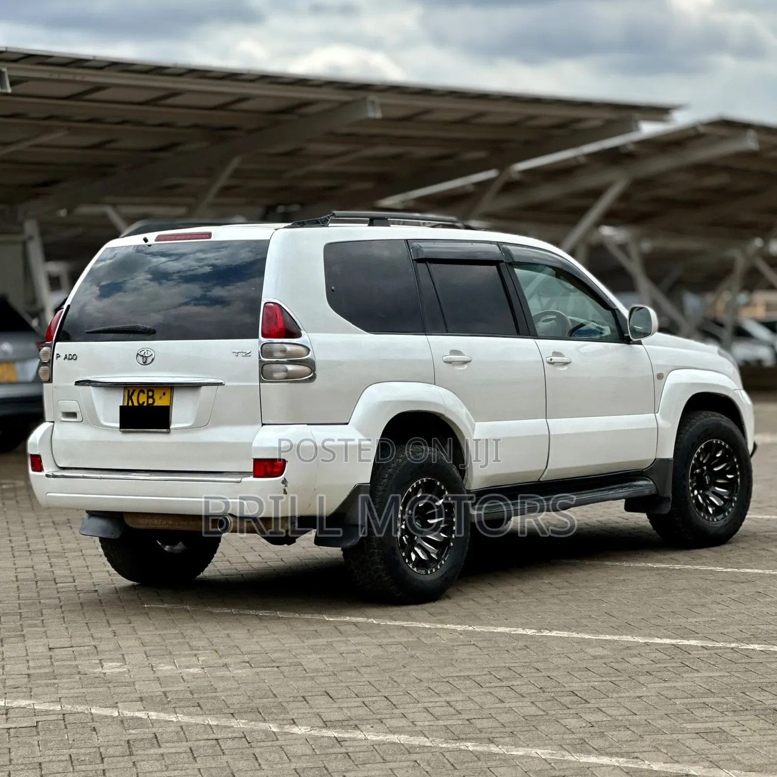 Toyota Land Cruiser Prado 2007 White