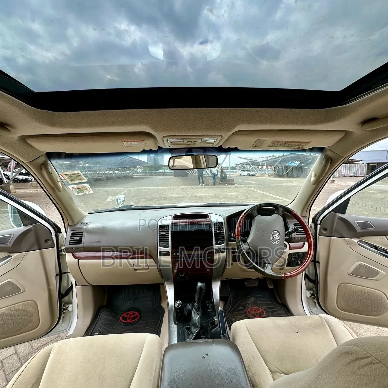 Toyota Land Cruiser Prado 2007 White