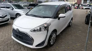 Toyota Sienta 2019 White
