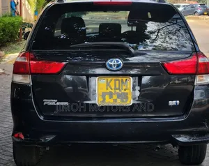 Toyota Corolla Fielder 2016 Black