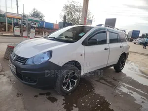 Nissan Advan 2010 White