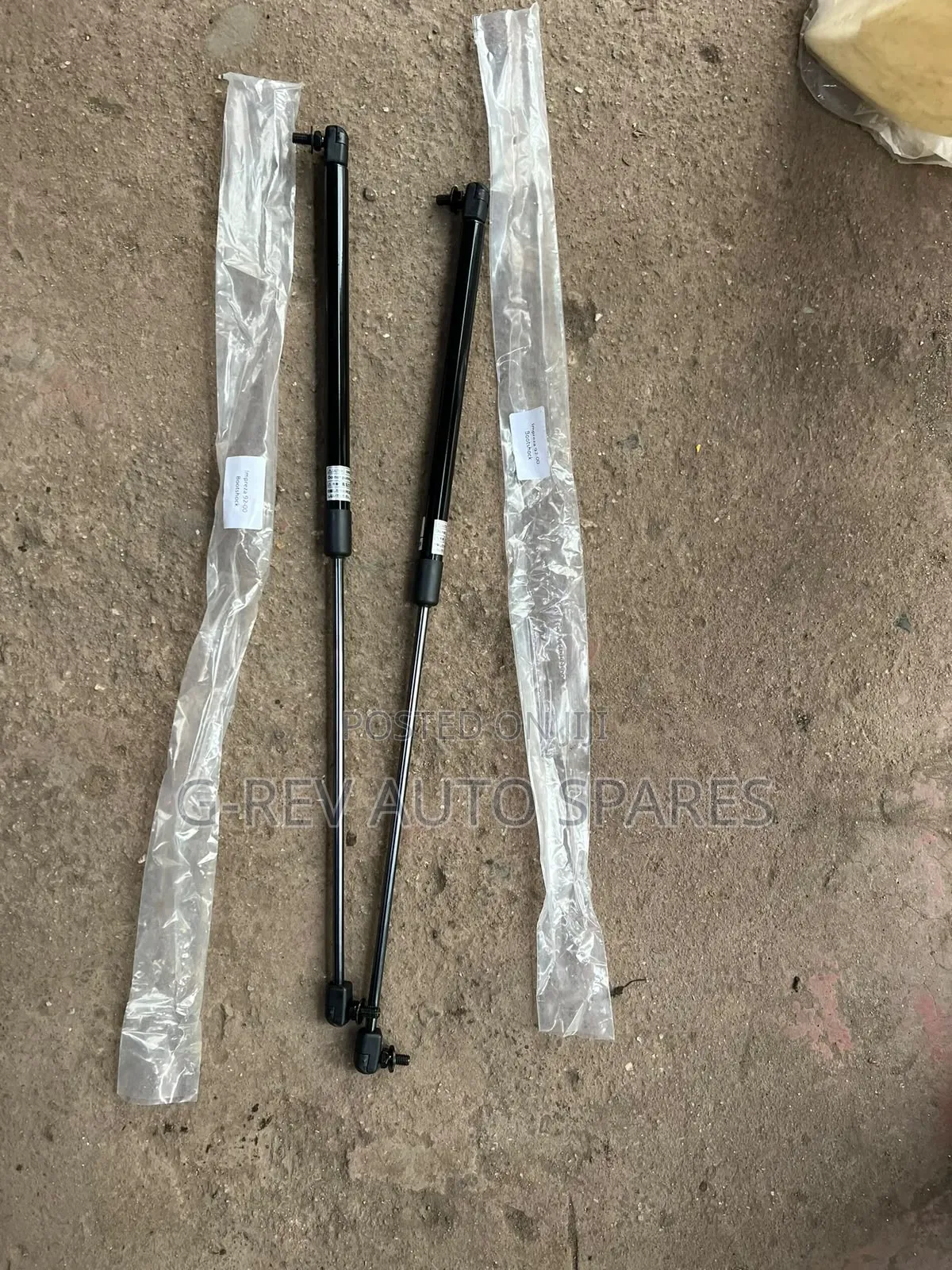 Subaru Impreza 1992-2007 Boot Shocks