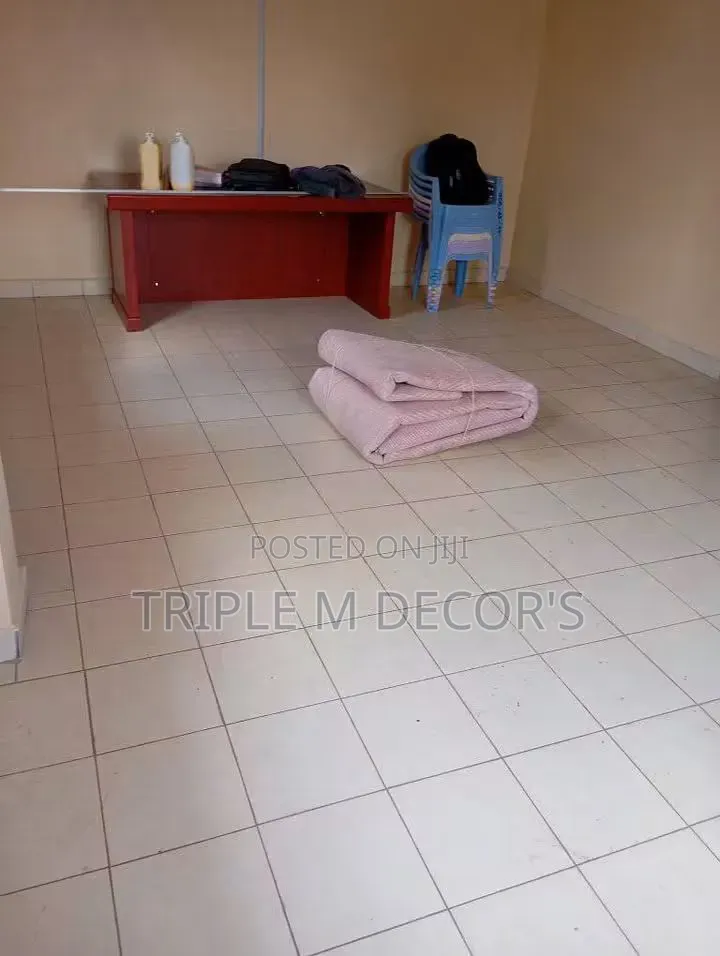 Elegant Red Delta Wall to Wall Carpet 4mm Home Interior