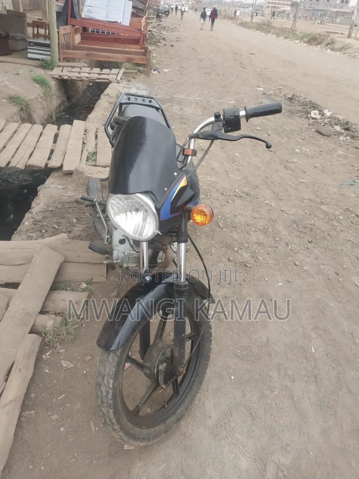 Bajaj Boxer 150 UG 2025 Black