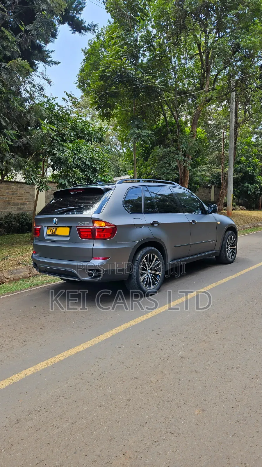 BMW X5 xDrive30i AWD (3.0L 6cyl 6A) 2010 Gray