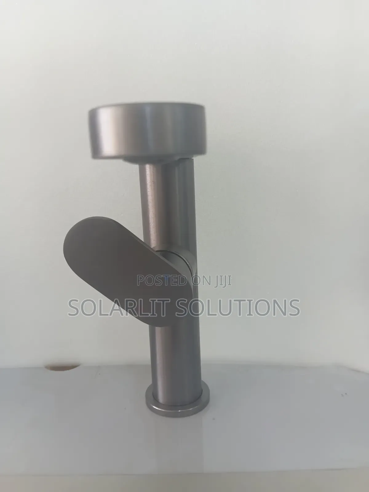 Modern Tall / High-Rise Single-Handle Vessel Sink Bathroom Faucet