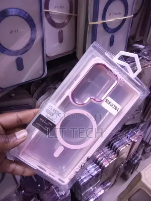 Magnetic Transparent Samsung Galaxy S25 Ultra Case With Pink Boarders