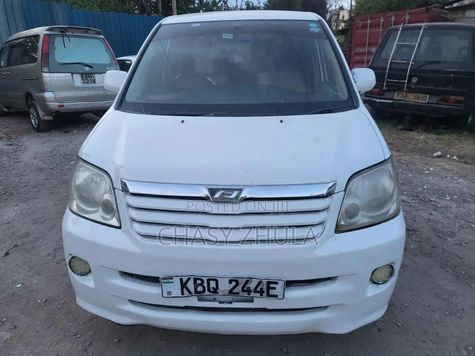 Toyota Voxy 2005 White