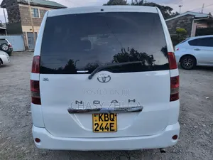 Toyota Voxy 2005 White