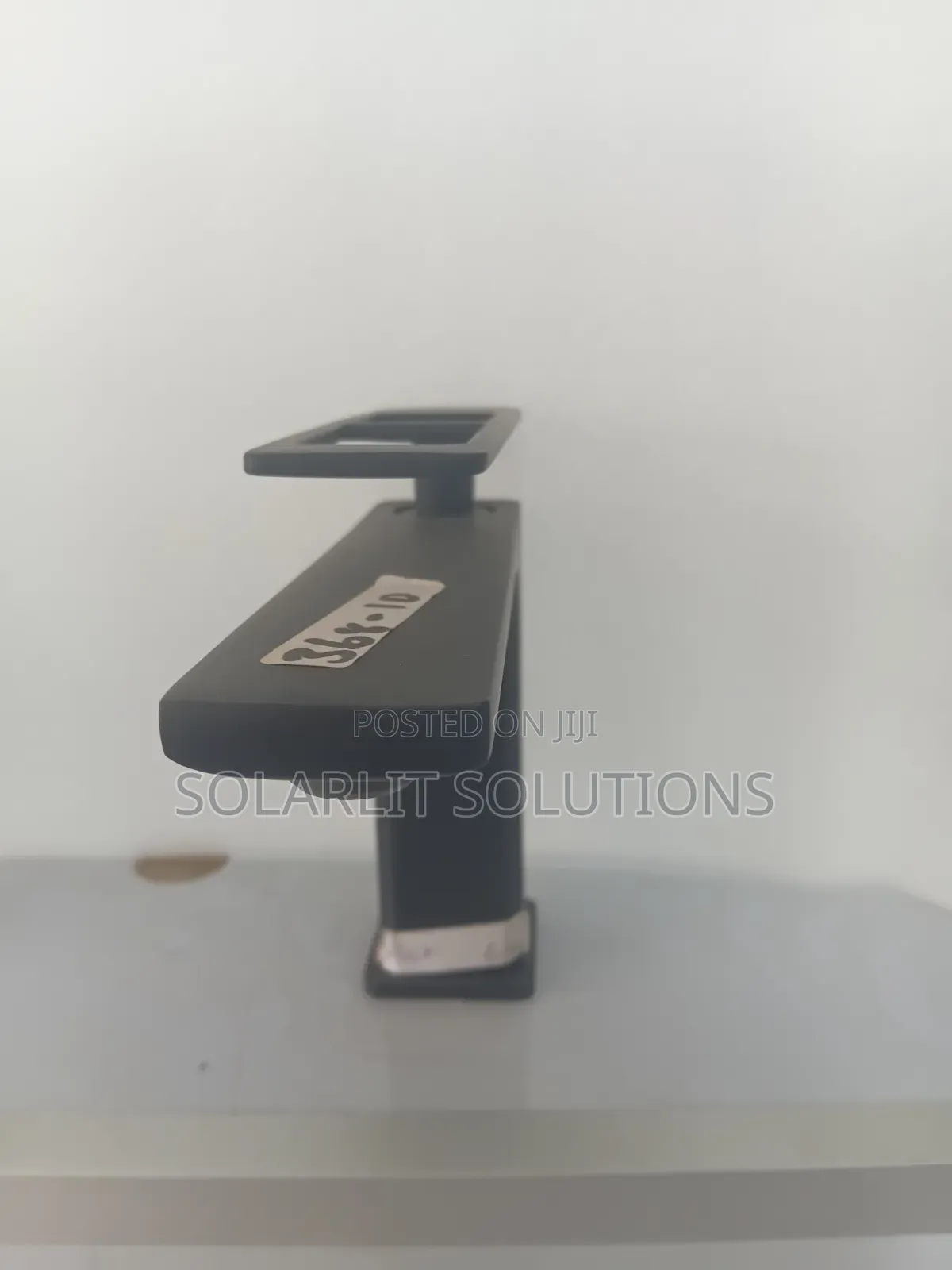 Modern Matte Black Single-Handle Bathroom Basin Mixer Tap
