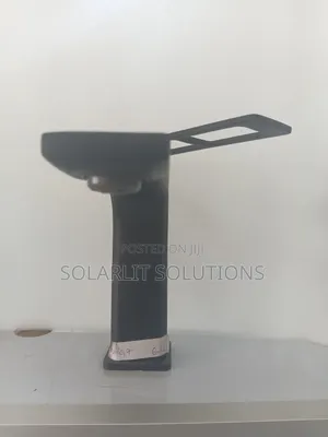 Modern Matte Black Single-Handle Bathroom Basin Mixer Tap