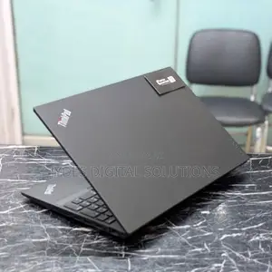 Laptop Lenovo ThinkPad P52s 16GB Intel Core i7 SSD 512GB