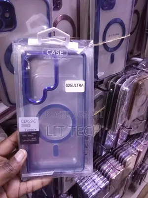 Magsafe Transparent Samsung Galaxy S25 Ultra Case With Blue Boarders