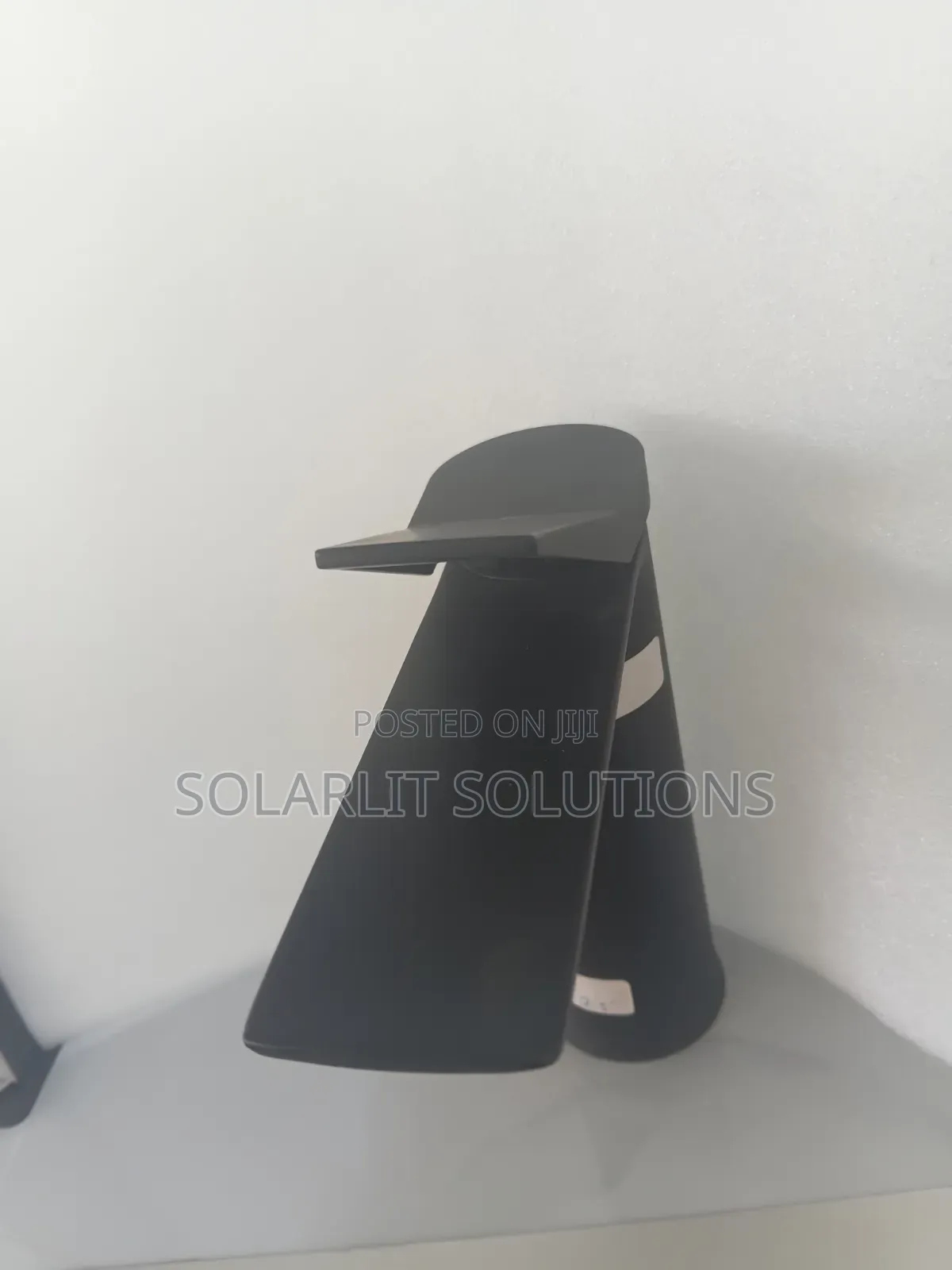Modern Matte Black Single-Handle Faucet
