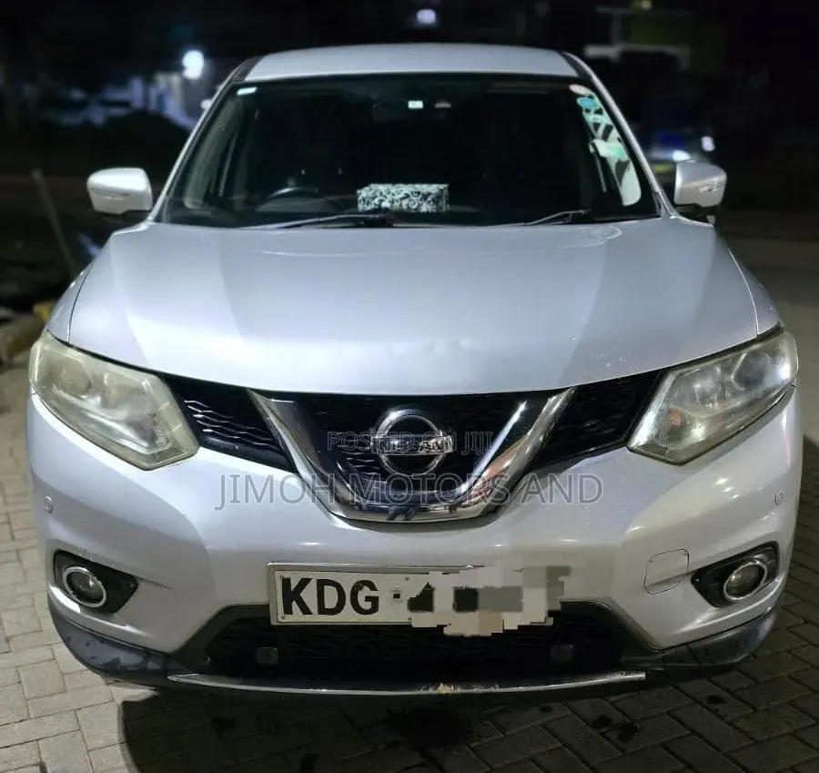 Nissan X-Trail 2014 Silver