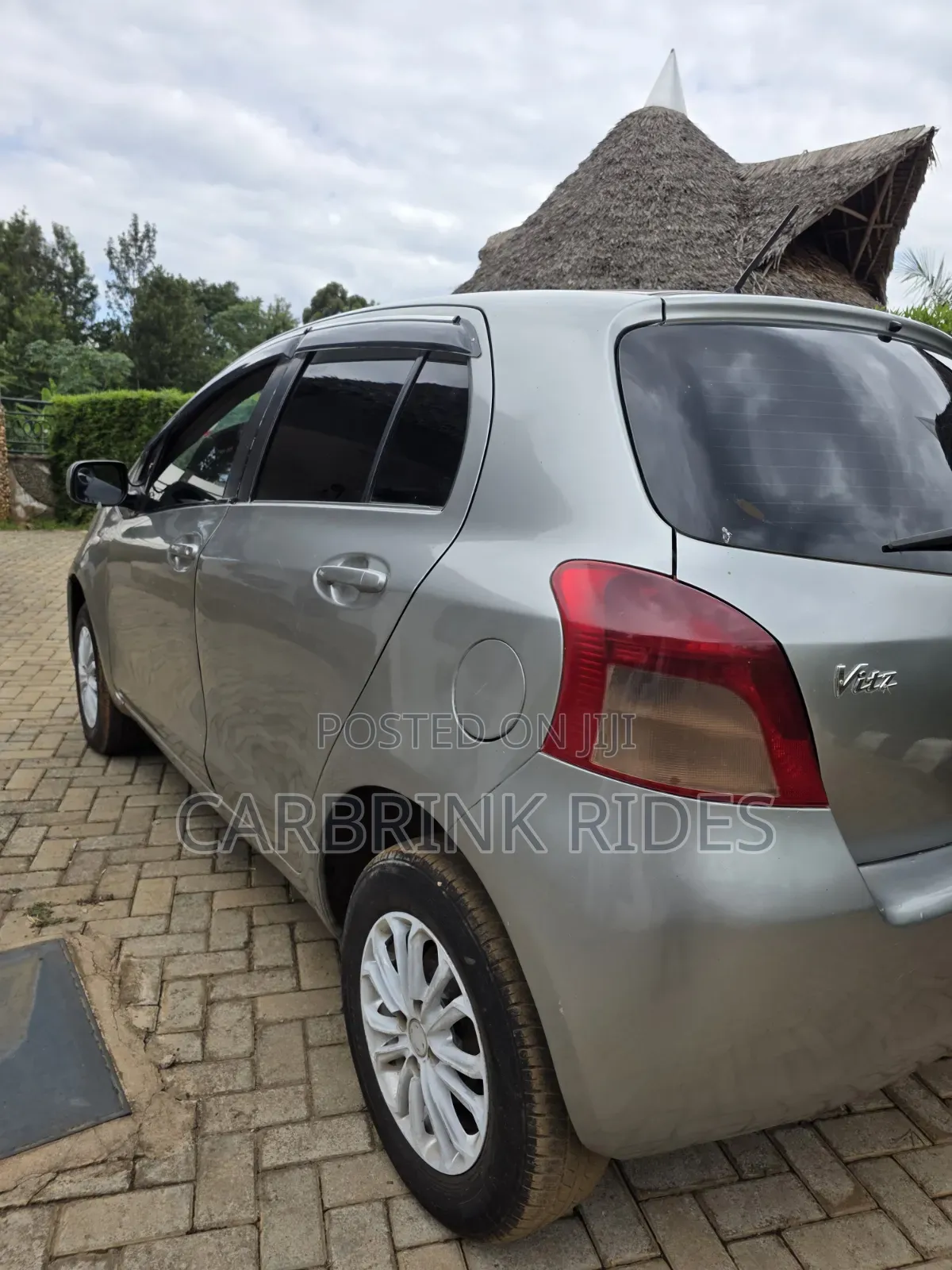Toyota Vitz 2007 Silver