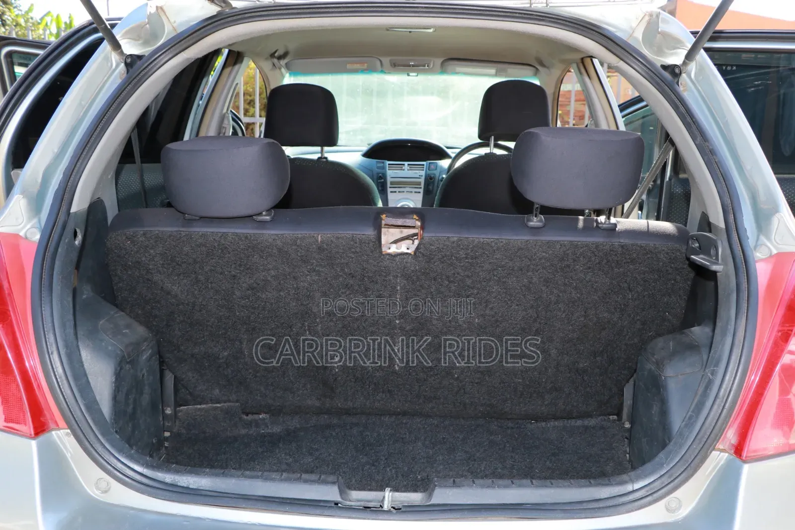 Toyota Vitz 2007 Silver