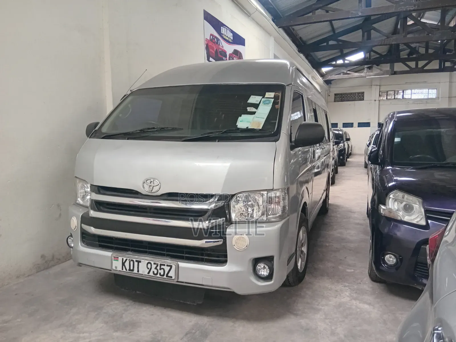 Toyota HiAce 2017 White