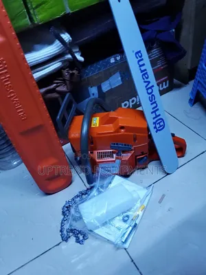 Husqvarna Power Saw 272