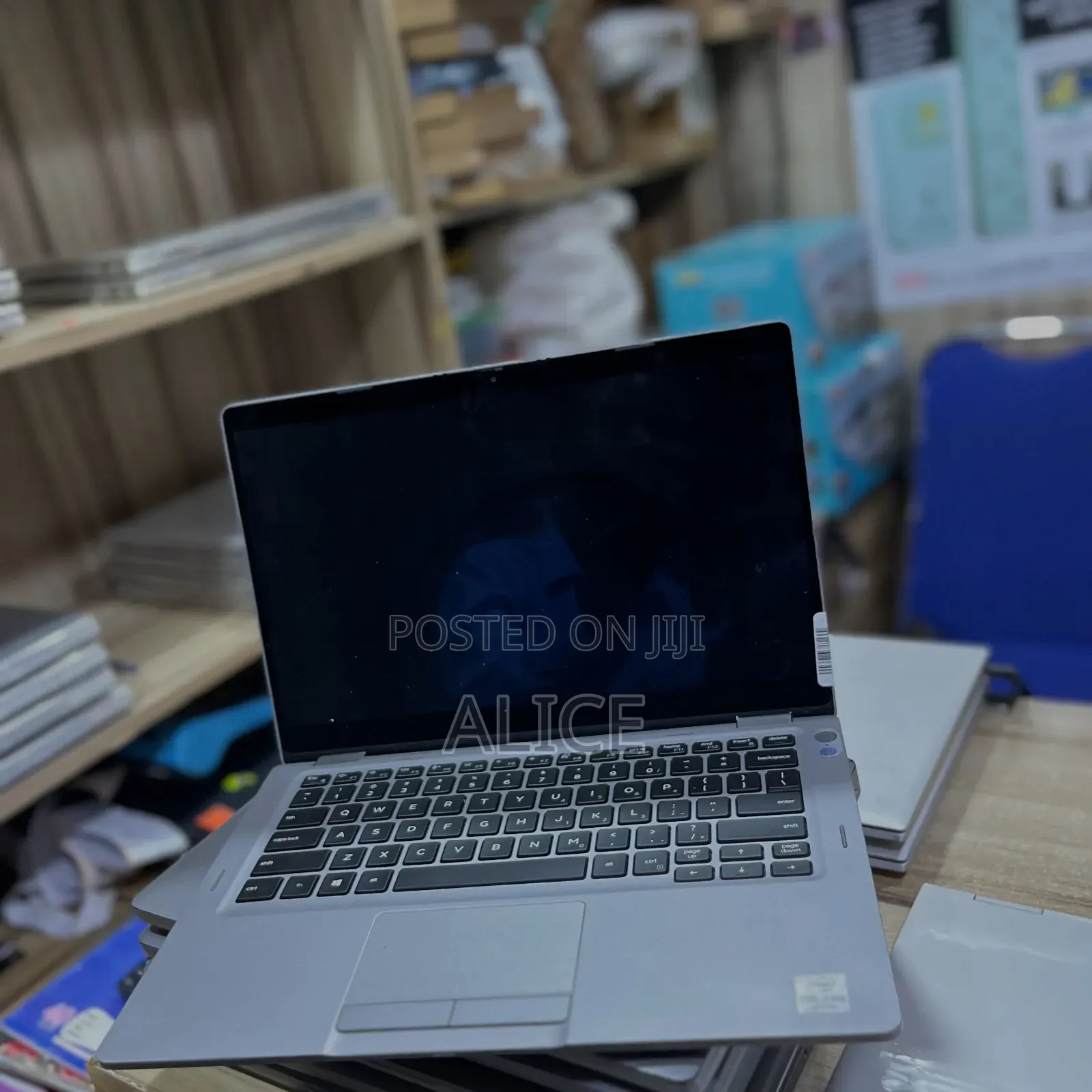 New Laptop Dell Latitude 5310 8GB Intel Core i7 SSD 256GB