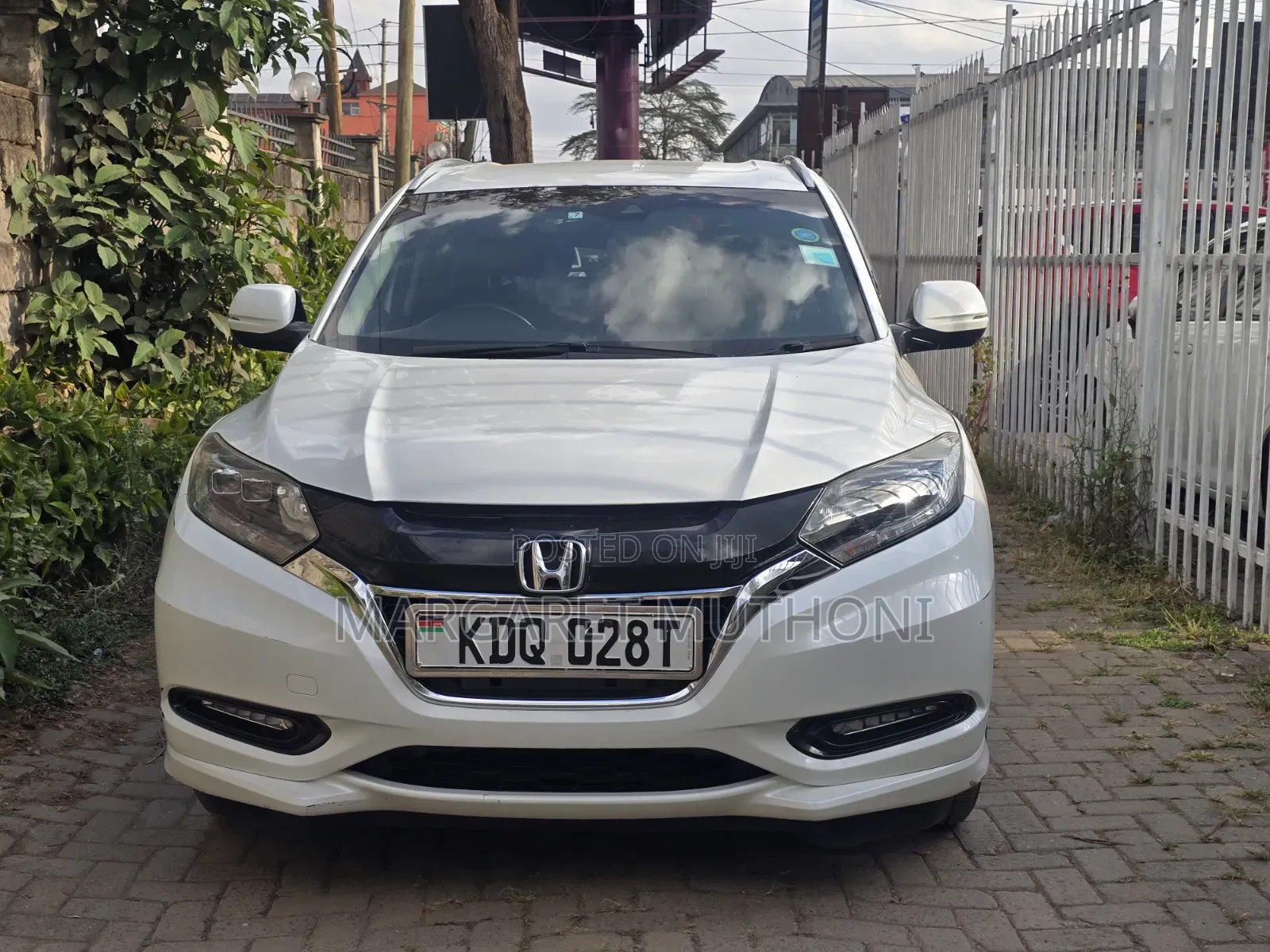 Honda Vezel 2017 White