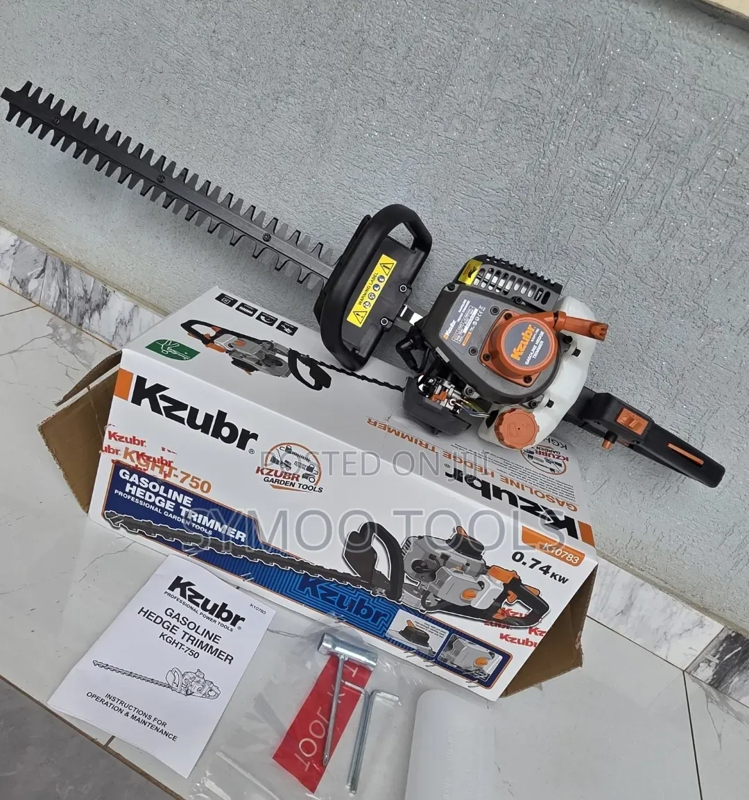 Heavy-Duty 2 Stroke Hedge Trimmer