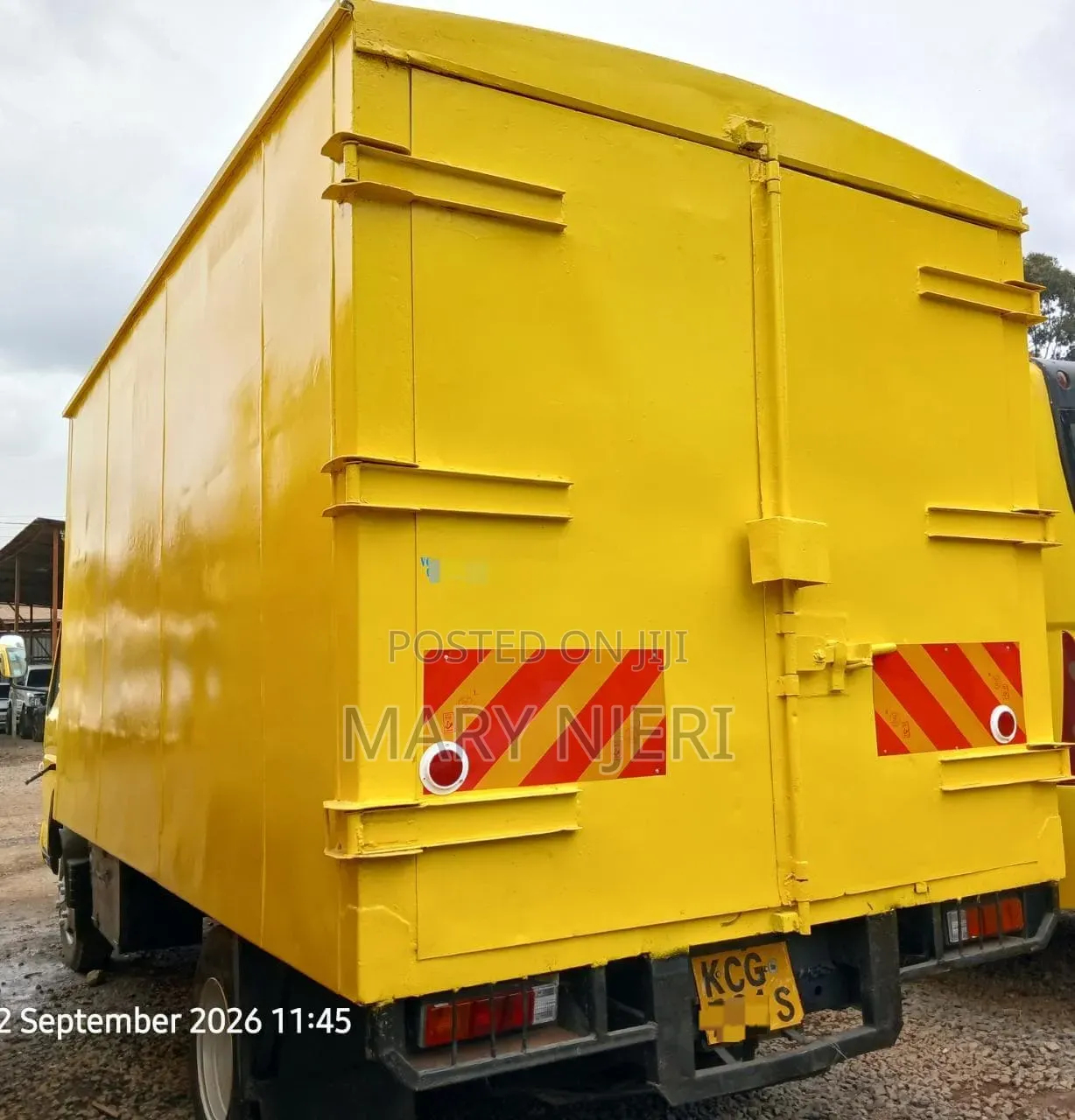 MITSUBISHI CANTER ( Flat Body) TRUCK